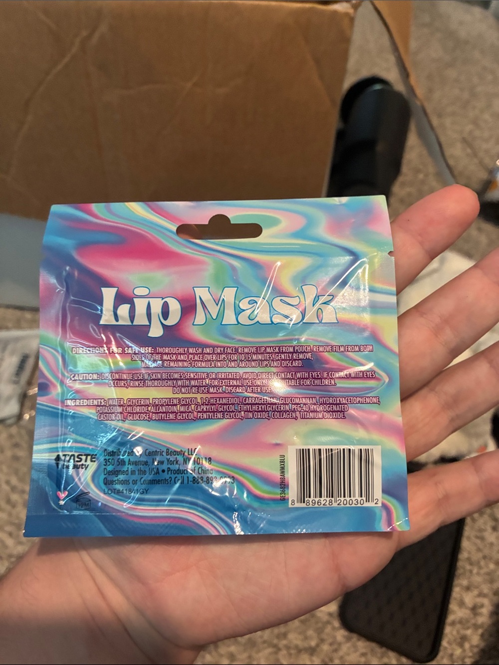 Lip Mask - Picture 3 of 4